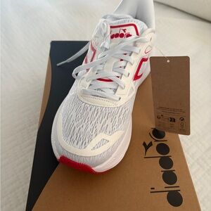 Diadora Nucleo 2 White and Red Athletic Shoes